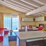 Appartement Loft Diva View By Gardadomusmea Tremosine