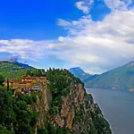 Loft Diva View By Gardadomusmea * Tremosine