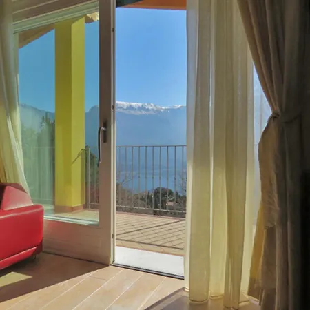 Loft Diva View By Gardadomusmea Апартаменты Tremosine
